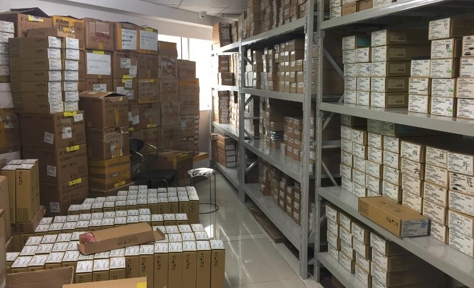 चुआंग्युनक्सिनयुआन मूल नया माइक्रोकंट्रोलर MCU UFQFPN-48 इंटीग्रेटेड सर्किट IC चिप स्टॉक STM32G071CBU6 में